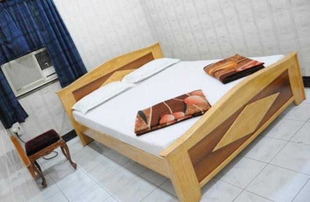 Lloyds Guest House, North Boag Road, T. Nagar Ченай Екстериор снимка