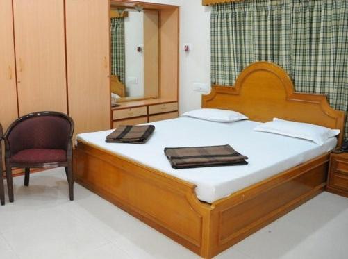 Lloyds Guest House, North Boag Road, T. Nagar Ченай Екстериор снимка